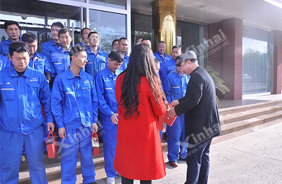 President Mr. Yunlong Zhang gave prize to winning staffs. President Mr. Yunlong Zhang gave prize to winning staffs.