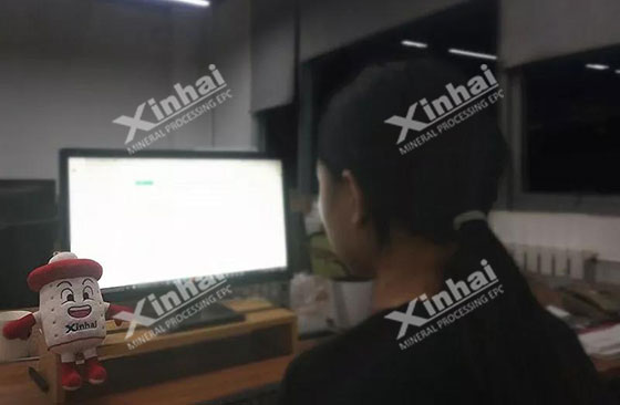Xinhai-customer-service-staff