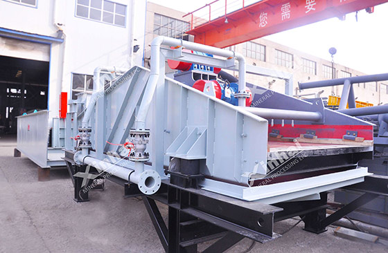 VD1848 liner vibrating screen displayed in xinhai