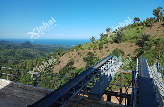 Xinhai Mining belt conveyor in ore processing site