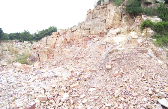 Quartzite-mine
