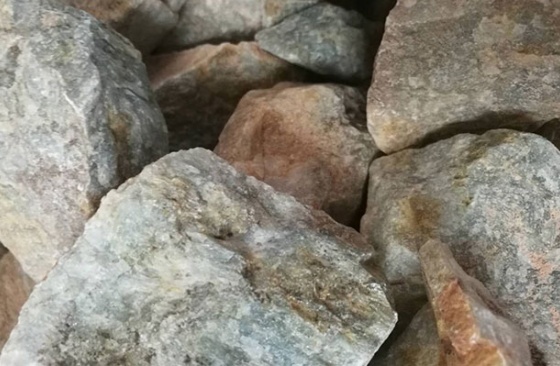 spodumene-ore spodumene-ore