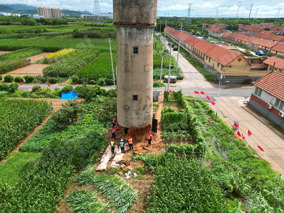 water-tower-demolition-near-high-voltage-power-lines.jpg