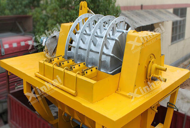 Vacuum filter